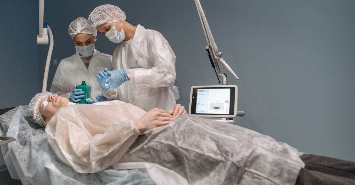 Identifying Signs of Infection Following Injectables